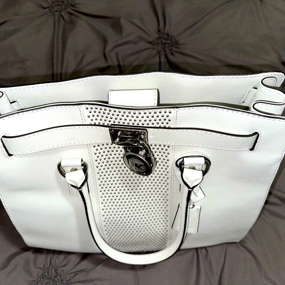 Michael Kors Large Hamilton White Handbag - Picture 4 of 6